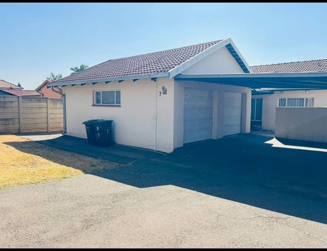 3 BEDROOM HOUSE FOR SALE IN CRESSLAWN